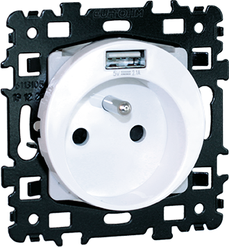 PRISE COMBINEE 2P+T + USB A  SQUARE  EUROHM