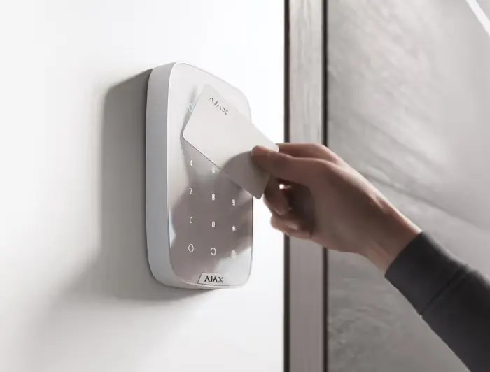 CARTE D'ACCES DESFIRE POUR CLAVIER KEYPAD PLUS AJAX